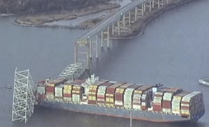 Las imágenes aéreas que muestran la destrucción del puente de Baltimore